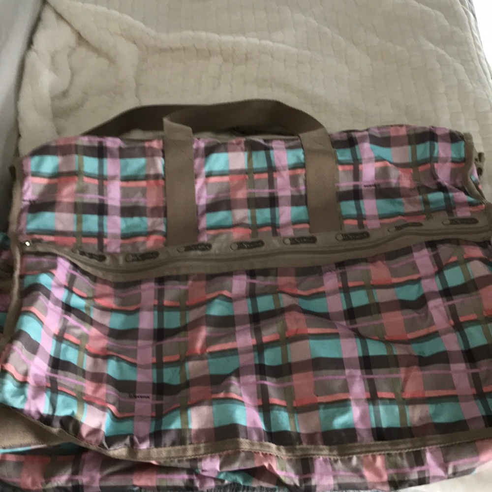 Large duffle